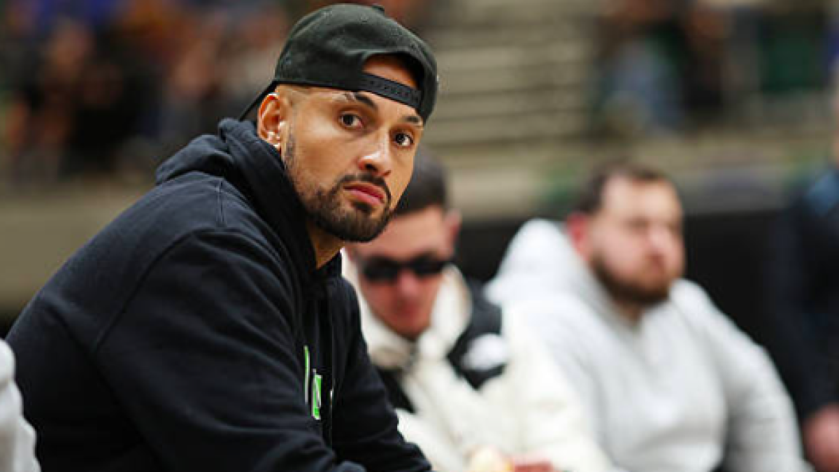 Kyrgios crache sur Sinner dans un podcast : sa déclaration choc !