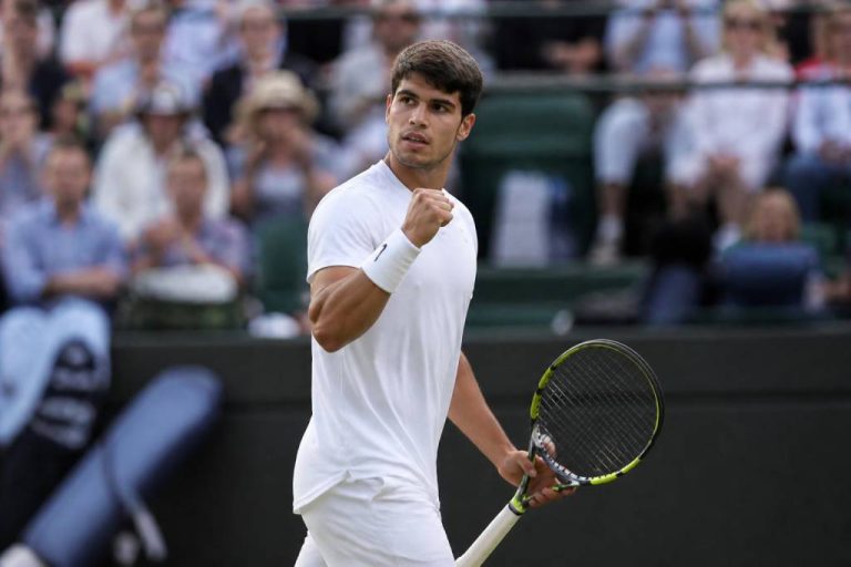Demi finale tennis : calendrier, enjeux et joueurs à suivre