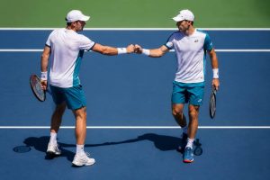 Classement atp double : les joueurs et les équipes à suivre cette saison